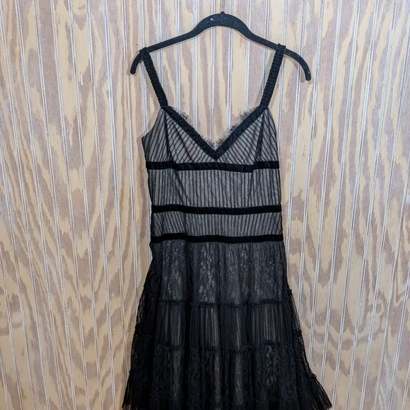 Vintage BGBG Maxazria Tulle and Black Velvet Midi Cocktail Dress Size 4 - Picture 3 of 9